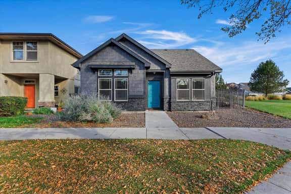Meridian Patio Home w/Games & Seasonal Pool - Image 1