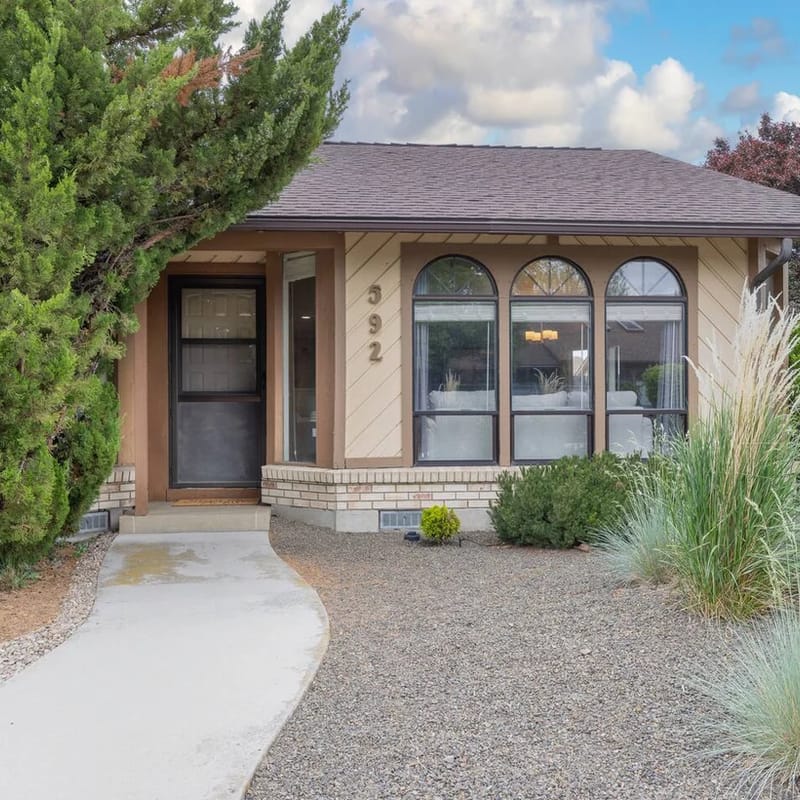 Cozy Clean Quiet 1 Level Centrally Located Home