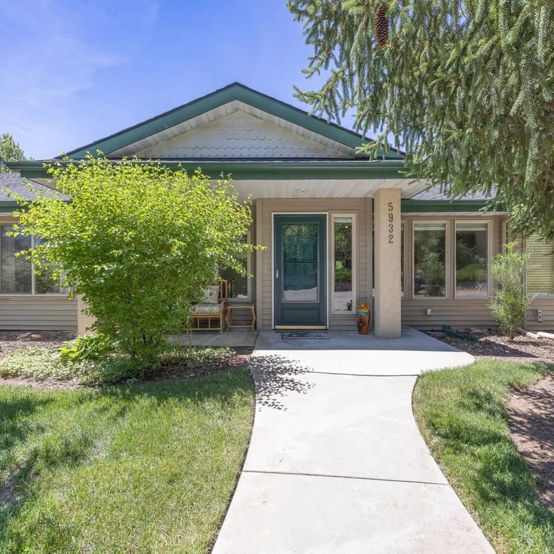 Ashville Townhouse in the heart of Boise!